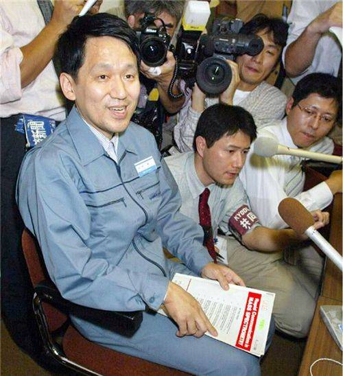 原创他大学挂科留级，42岁还是底层员工，43岁被告知：你得诺贝尔奖了