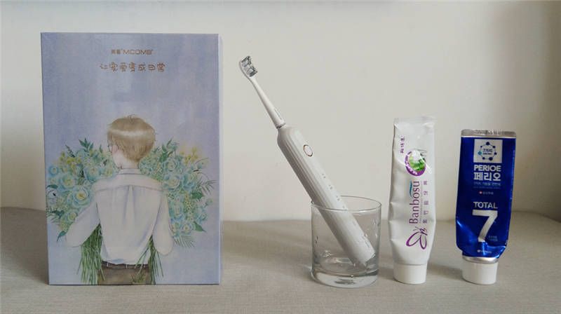 如何刷牙才能把牙刷干净 b9b9229b71004879a1baa7ad39dafd8d.jpeg