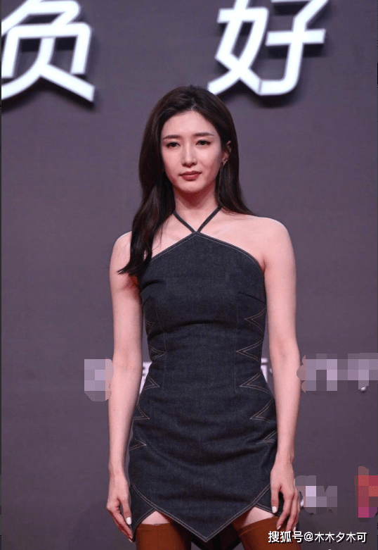 唐嫣|杨幂唐嫣热巴个个穿得明艳动人，怎么《三十而已》三位画风这么怪