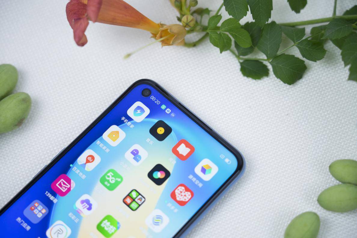 测评盘点|闪充大电池告别5G时代电量焦虑 realme真我V5手机体验