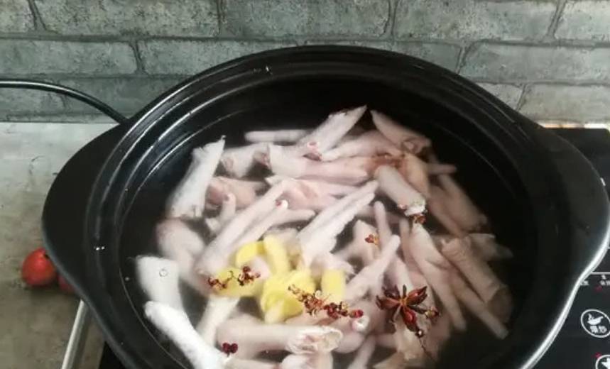 什么时候做泡椒最好 1eb38685ebe546259c44d413498b8ed5.jpeg
