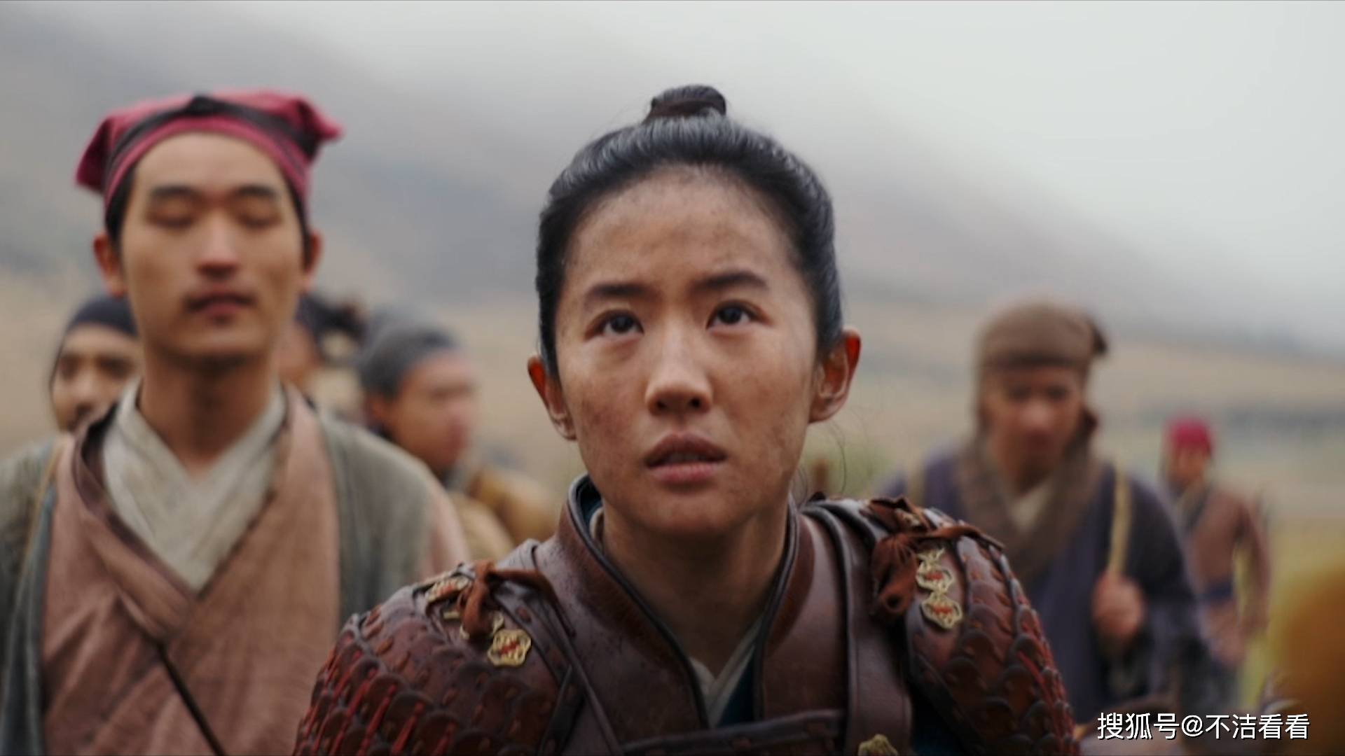刘亦菲领衔主演,甄子丹和巩俐联合主演的动作冒险片《花木兰》近期在
