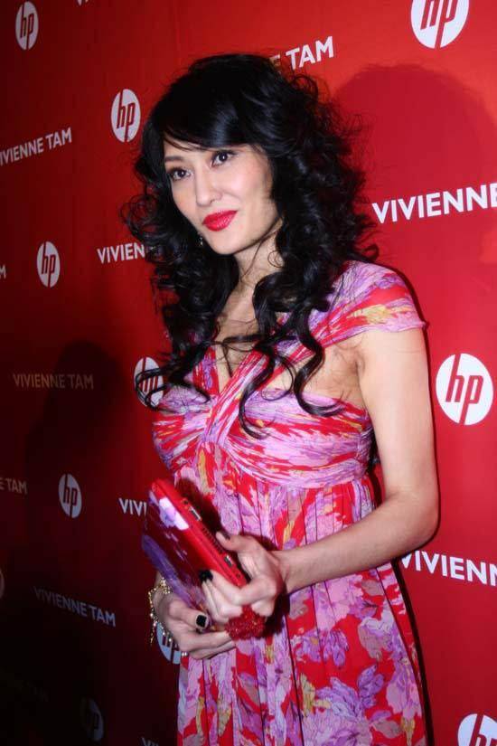 曾当|坚强的孟广美：曾当8年保姆，被外国男友骗5亿，今53岁美到认不出