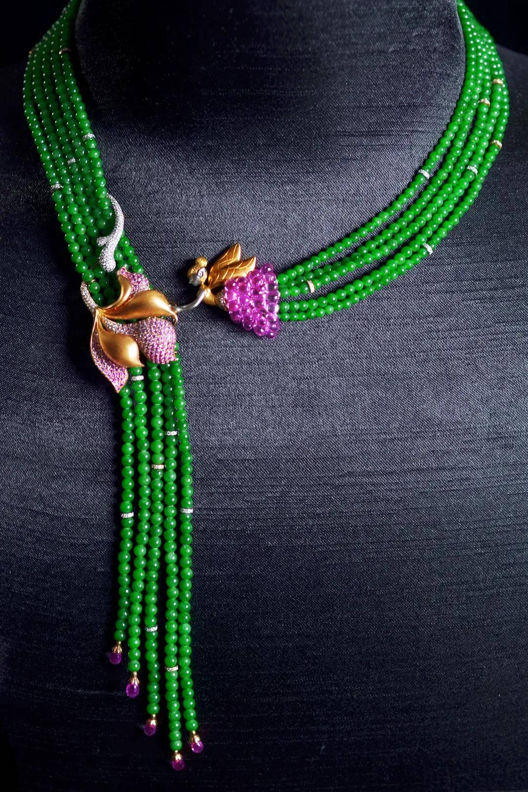 翡翠|裸石 or 镶嵌谁才是你的最爱？别着急，看完再下结论~