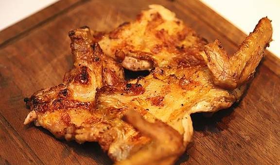 自己在家烤鸡肉 1f6a481fee6f40c79b22985f7565189e.jpeg