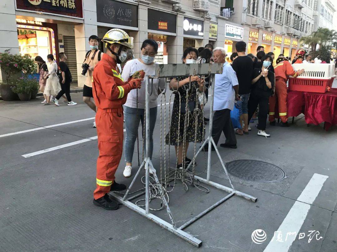 中山|夜太美！中山路，精彩开幕！好吃好玩好看，还有两天等你来！