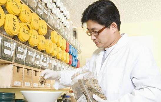 很厉害的中医叫什么 ec297d584aec44fbbd2c2107411e3c00.jpeg