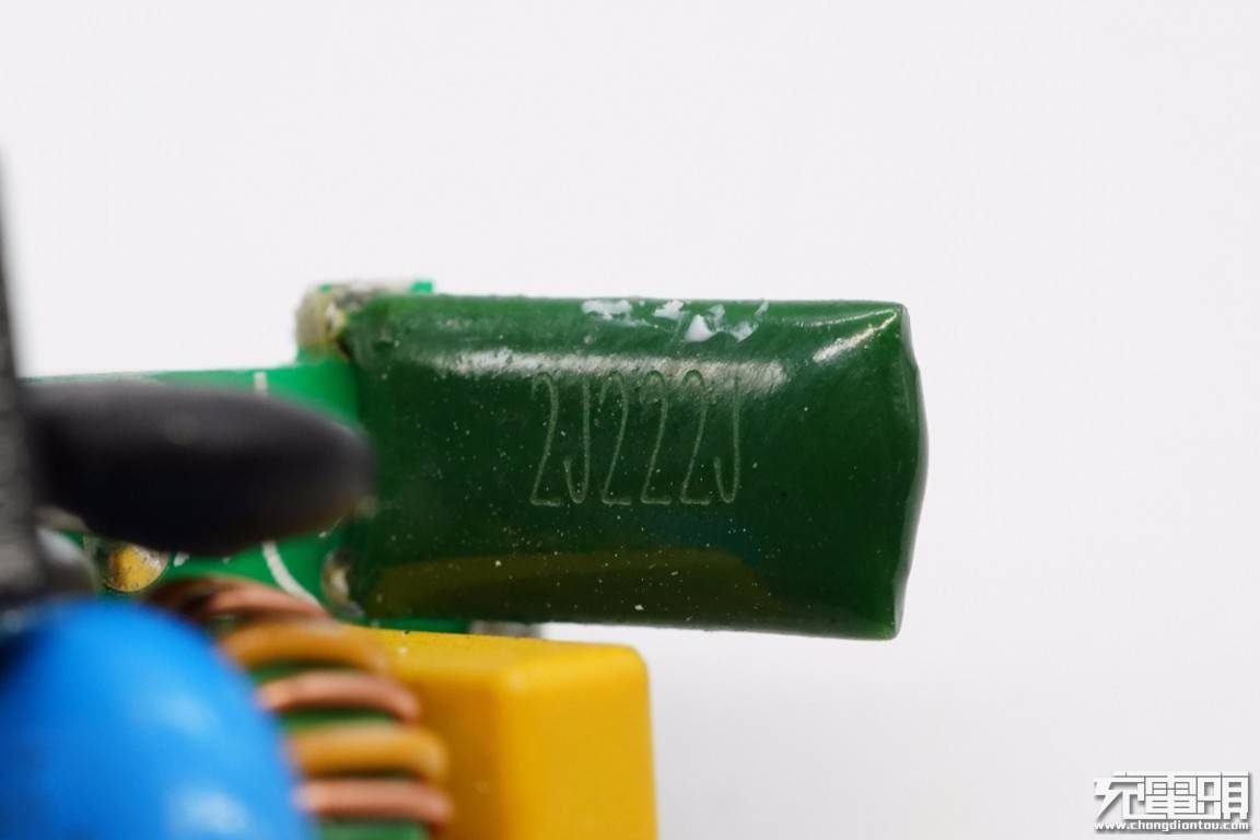 测评盘点|拆解报告：ROCK洛克65W USB PD氮化镓快充充电器