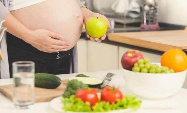 宝宝|丈夫怀疑不是亲生，原来是孕期吃了这几样东西双胞胎“奥利奥”