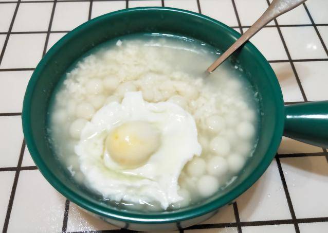 家庭早餐米酒荷包蛋煮汤圆,番茄鸡蛋挂面,你pick哪一道呢?