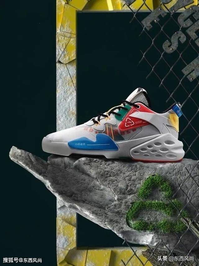 外快|国产“出圈”时装品牌这么多，只爱国外快时尚的达人们，该醒醒啦