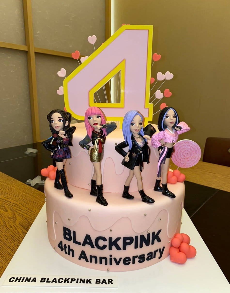 jisoo金智秀,rose朴彩英合照,并称:"blackpink and blink 我们的4周年