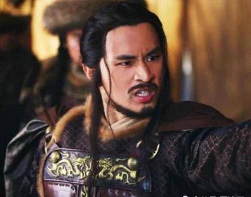 故事传记|历史上一位皇帝，不仅被大臣打了军棍，事后还得给大臣道歉