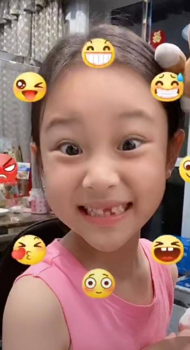 39岁李小璐报名街舞班？公共场合脱衣秀身材，与