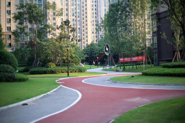 测评盘点|国产这款真无线蓝牙耳机火了，号称耳机界的小米，这性价比简直..