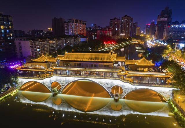 2020成都城区房价排_成都房价2020年突破2万没戏了,成都主城区
