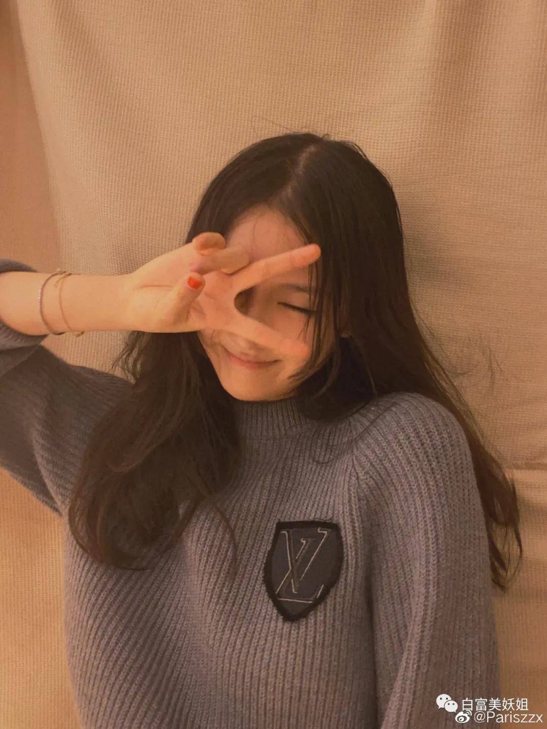 I'am|上海15岁富二代背景神秘不可说，王菲女儿都不敢抢她风头？