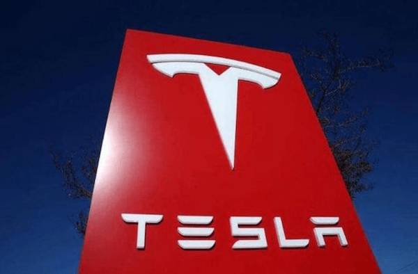 特斯拉|站着把钱挣了？不，其实特斯拉是让你跪着，再把你的钱挣了