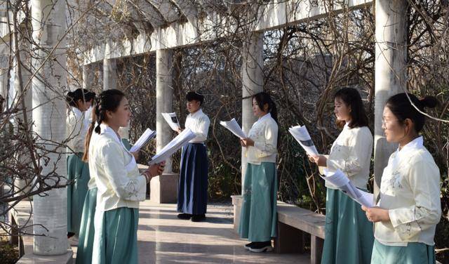 乐鱼体育，leyu乐鱼体育|
学前教育专业（国学幼师偏向）报考的人数为什么这么多？(图2)