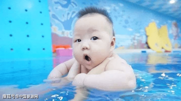 想让孩子长得高？婴儿游泳有助于宝宝身高增长！