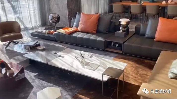 假货|东莞300亿首富千金被扒，卖假货背二手包，连身份都伪造？