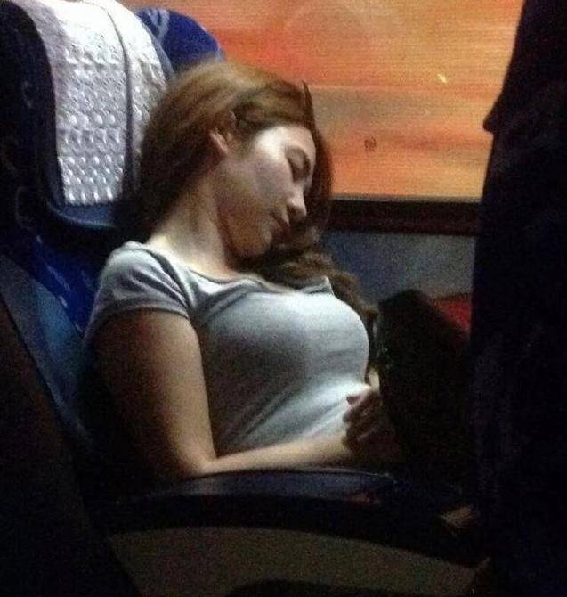 都是没|你们这些人,我不会再让你坐我的车了!对不起