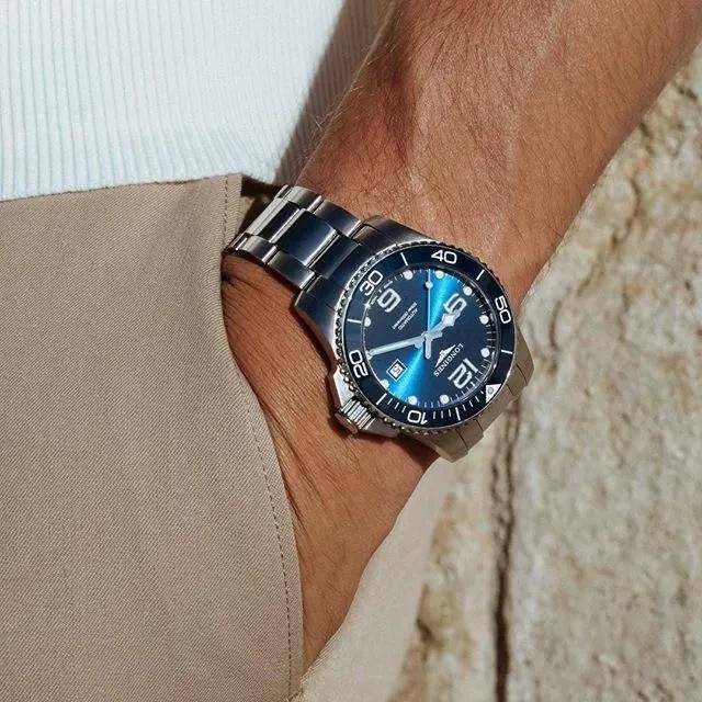 天梭|30岁的你还在戴天梭？怕是不想升职加薪了吧！