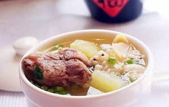 排骨汤做法要煎一下吗 26707054f47a49d199b42b034ad362a1.jpeg