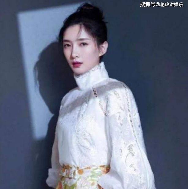 舒畅身价 19908bcdb4bb46a7b50baf23b198a2c8.jpeg