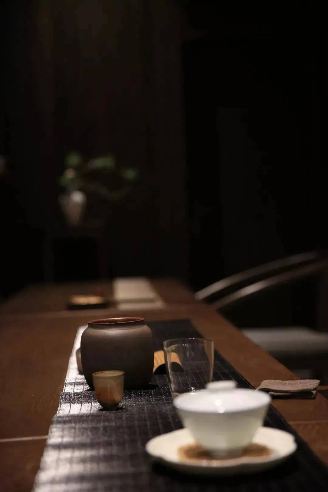 焦味|梅子味、烟味、焦味是高等级老白茶的标志吗?