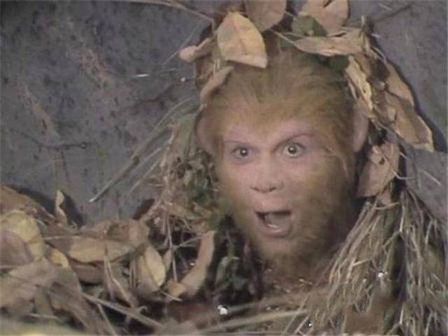 如来|如来把孙悟空压在五行山下，太上老君为何一脸惊慌？