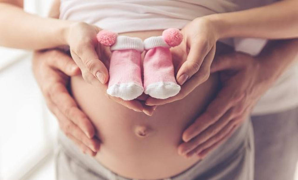 美国女子“孕中孕”，怀孕两周半再次“有喜”，医生称极为罕见