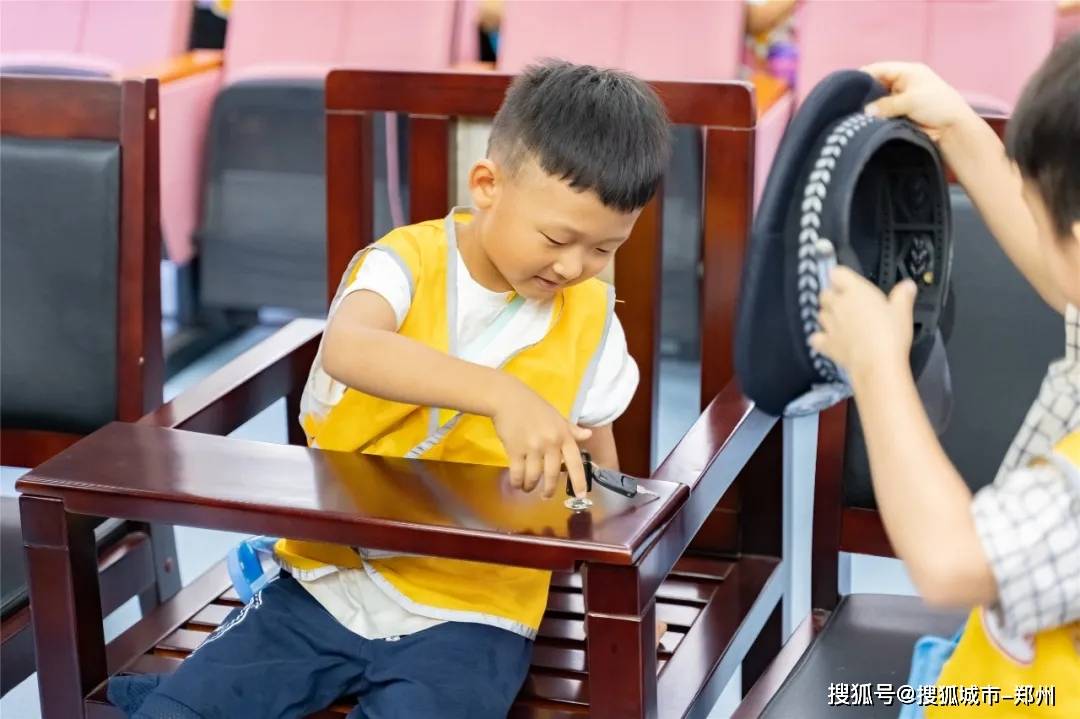 怎么当人民检察官 c7a7d74820804a429b6eebbf29fc3b42.jpeg