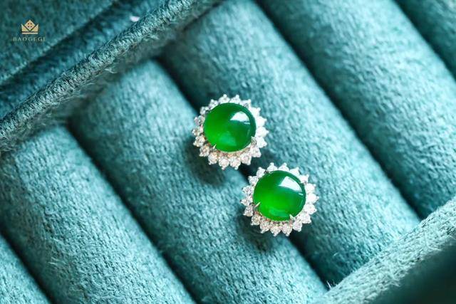 珠宝|30+？50+？女人到了多少岁，才能活出真正的自己？