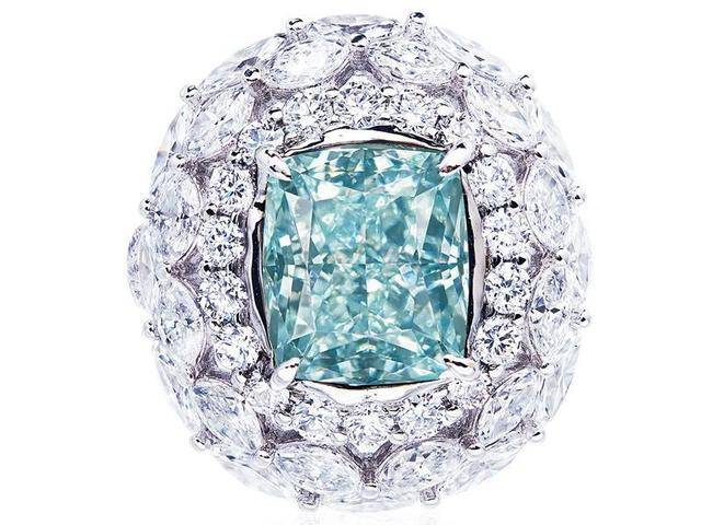 蓝宝石|夏季特选蓝色珠宝透心凉：蓝钻、蓝宝石、海蓝宝，该如何选择？