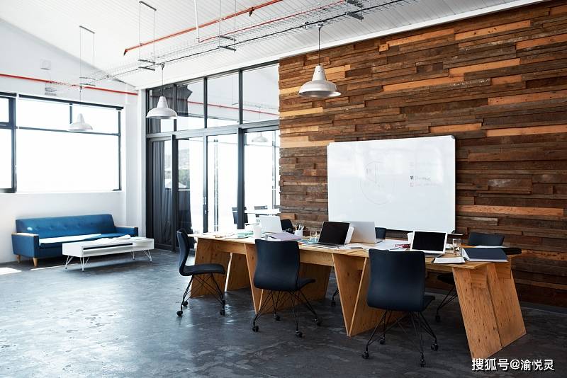 怎样才能找到合适的理发店 49479bc1528b40e8a0bf995d84046983.jpeg