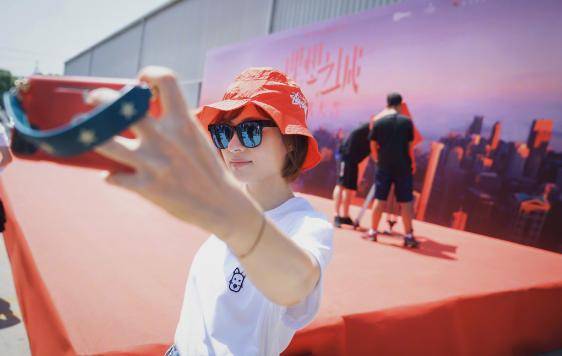 仪式|原创孙俪晒新剧开机仪式照，状态极佳似少女，杨超越也是主演