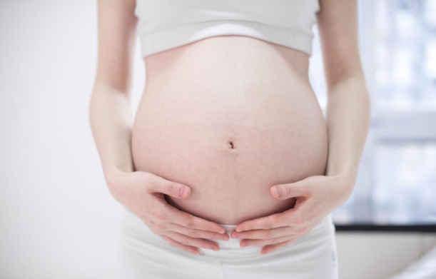孕期孕妈经常感到心慌，可能是宝宝“饿了”的表现，要抓紧补营养