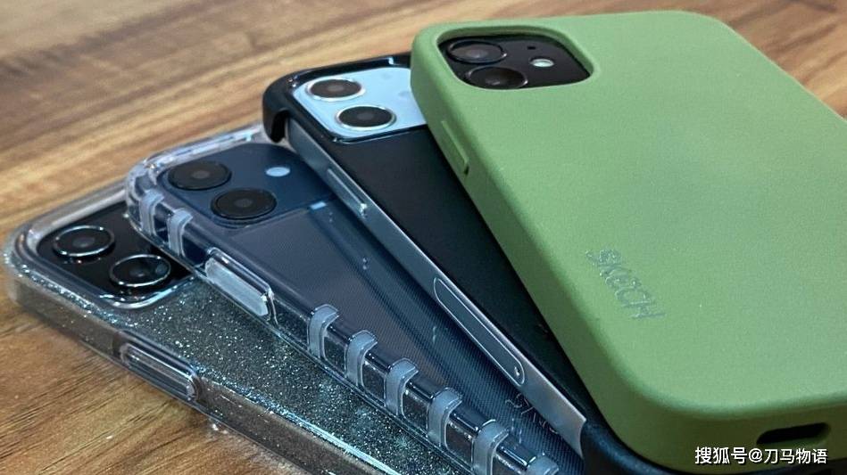 iPhone|苹果iPhone 12全家桶谍照曝光，哎呀，怎一个丑字了得