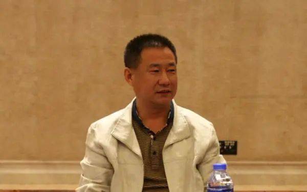 前董事长自杀后,这家银行的行长全换成了“70后”