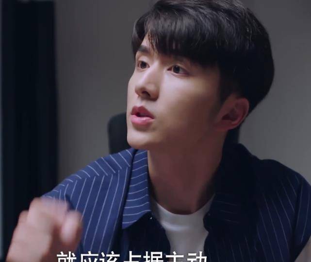 什么时候最紧张男生 23a9826f20194ba88b942d3e13e61820.jpeg
