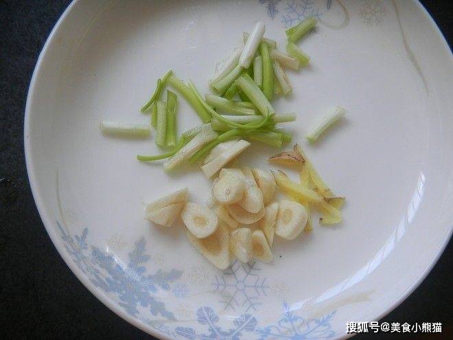 如何蒸草鱼块好吃 25730080d58649afb047b336aceb5b15.jpeg