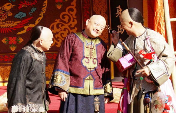 万岁|和珅对联: 万岁爷, 爷万岁, 万岁万岁万万岁! 纪晓岚下联一出绝了