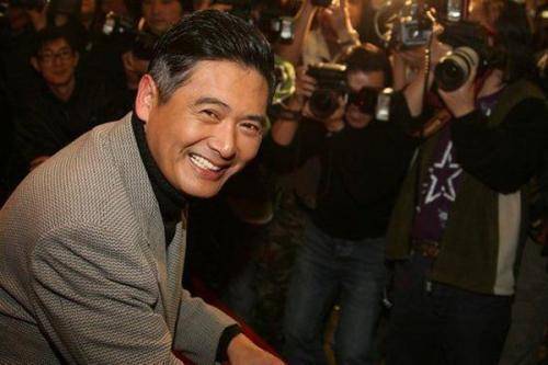 香港明星有多不值钱？不仅有买菜市民周润发，