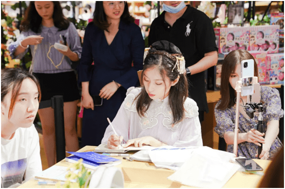 真香|2020上海书展“真香”现场，晨光文具让阅读和记录变成一场让人愉悦的仪式