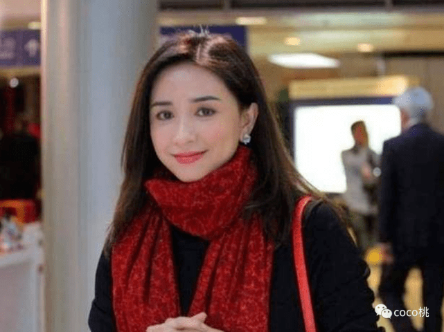 因为|30岁还在“装嫩”毫无违和感,就因为长了一张幼态讨巧脸?