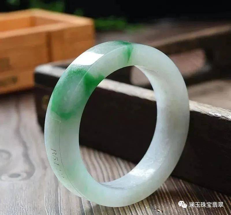 定制|如何才能玩转彰显个性的翡翠定制？