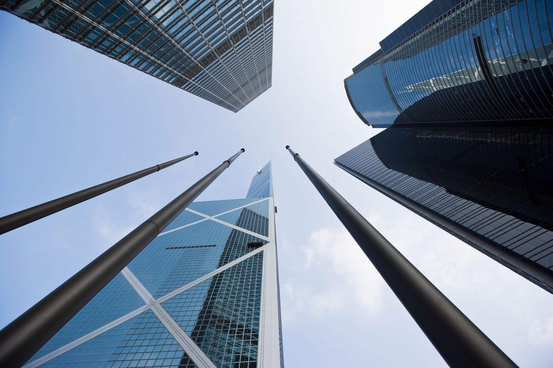 中国摩天大楼最多的城市，上海仅排第二，第一名有300多座高楼