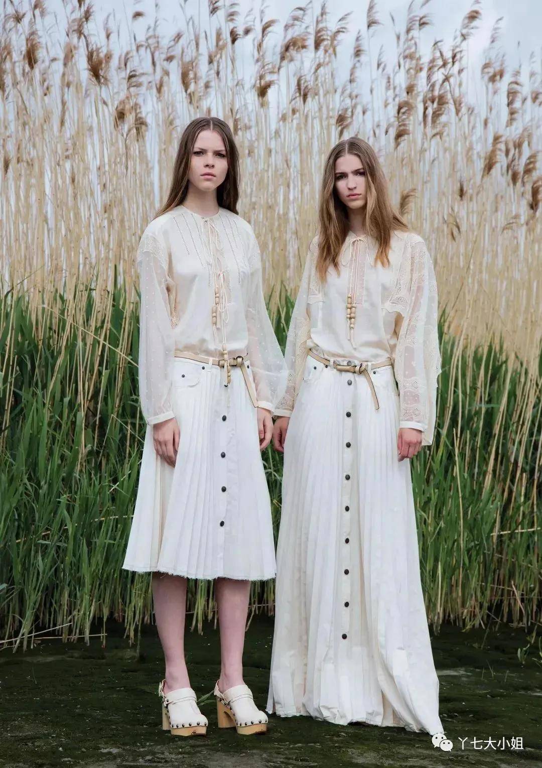 装饰|嫌衣服单调？加几颗小钮扣，眼睛都看直了~