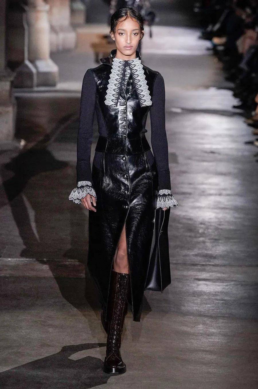 小白|今年早秋，打败小白鞋，这双鞋谁穿谁先美！